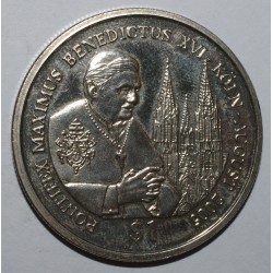 SIERRA LEONE - UC 121 - 1 DOLLAR 2005 - POPE BENEDICT XVI ON A VISIT TO COLOGNE