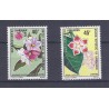 CAMEROUN - 2 TIMBRES - 40 FRANCS + 45 FRANCS - FLEURS