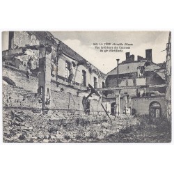 County 02800 - LA FERE - La Fère devastated - Interior view of the barracks of the 42nd Artillery