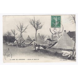 02150 - SISSONNE - CAMP MILITAIRE - LITERIE EN PLEIN AIR