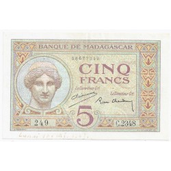 MADAGASCAR - PICK 35 - 5 FRANCS - ND (1937 - 1947)