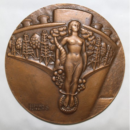 MEDAL - OIL TANKER ESSO PARENTIS - BY GEORGES GUIRAUD - 1958