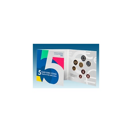 LETTONIE - COFFRET EURO BRILLANT UNIVERSEL 2019 - 8 PIECES (3.88 euros)