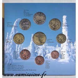 FINLANDE - COFFRET EURO BRILLANT UNIVERSEL 2003 - 8 PIECES ET UNE MÉDAILLE - OCCASION