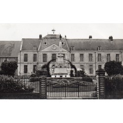 60510 - OISE - BRESLES - L'HOTEL DE VILLE