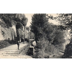 60800 - OISE - CREPY-EN-VALOIS - REMPARTS  - LA POTERNE