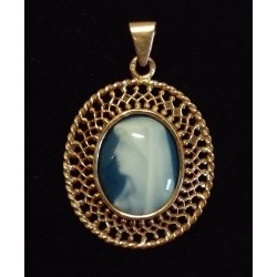 YELLOW GOLD PENDANT - 18 CARATS - BLUE CAMEO - VIRGIN HEAD TO LEFT