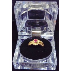 YELLOW GOLD RING - 18 CARATS - RUBY AND 9 BRILLIANTS