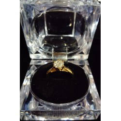 YELLOW GOLD RING - 18 CARATS - 7 x 0.02 CARAT SPARKLES