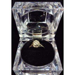 PLATINUM RING - SOLITAIRE (ABOUT 0.78 CARATS) - 8 CLAWS