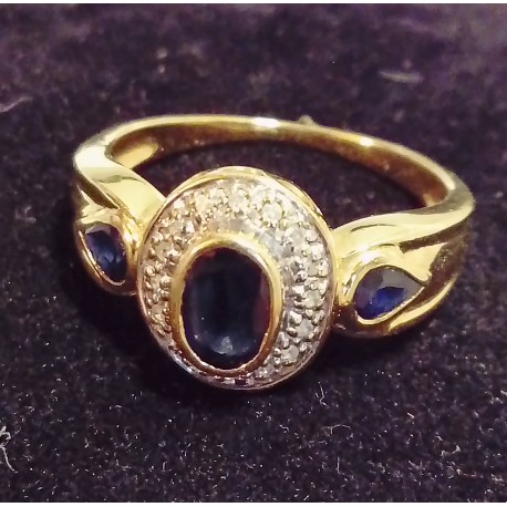YELLOW GOLD RING - 18 CARATS - 3 SAPPHIRES AND 20 SPARKLES (0.01 CARAT)