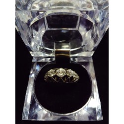 GOLD AND PLATINUM RING - 18 CARATS - 3 old cut diamonds for a Total of 1 CT