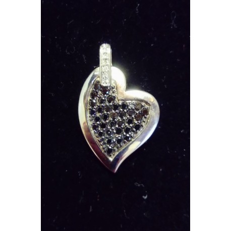 WHITE GOLD PENDANT - HEART ADORNED WITH 44 SAPPHIRES AND 7 GLOSSES ON THE BELLIERE