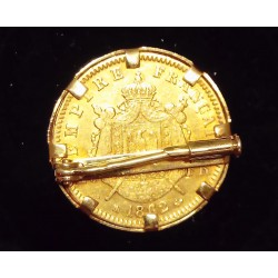 YELLOW GOLD BROOCH - 18 CARATS - COIN HOLDER WITH 10 FRANCS GOLD NAPOLEON III HEAD LAUREE