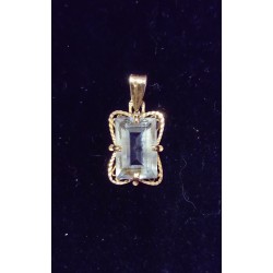 YELLOW GOLD PENDANT - 18 CARATS - AQUAMARINE OF 11 X 8 MM