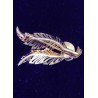 YELLOW AND WHITE GOLD BROOCH - 18 CARATS - LEAF-SHAPED