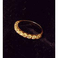 RING IN YELLOW GOLD - 18 CARATS - 9 BRILLIANT OF 0.05 CARAT - SIZE 52