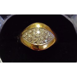 RING IN YELLOW GOLD - 18 CARATS - DECORATED WITH 25 GLOSSES OF 0.01 CARAT EACH - SIZE 55