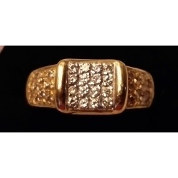RING IN YELLOW GOLD - 18 CARATS - ADORNED WITH 18 BRILLIANTS FOR A TOTAL OF 0.70 CARAT - SIZE 54