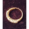 RING AUS GELBGOLD - 18 KARAT - PFLASTERUNG VON 35 GLOSSEN (INSGESAMT 0,70 KARAT) - GRÖßE 58