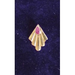 YELLOW GOLD PENDANT - 18 CARATS - PEAR-SHAPED RUBY 3 X 5 MM