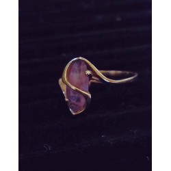 RING IN YELLOW GOLD - 18 CARATS - DECORATED WITH AN AMETHYST (12 X 5 MM) - SIZE 56