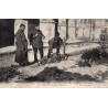 County 51460 - L'ÉPINE - OFFICERS LAYING FLOWERS ON GRAVES
