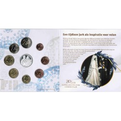 NETHERLANDS - BRILLIANT UNCIRCULATED EURO COIN SET 2022 - 8 COINS
