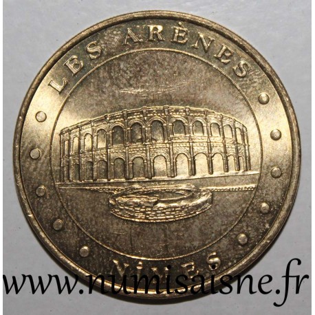 30 - NIMES - LES ARENES - MDP - 2001