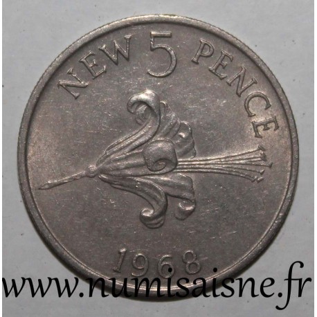 GUERNSEY - KM 23 - 5 NEW PENCE 1968 - lily