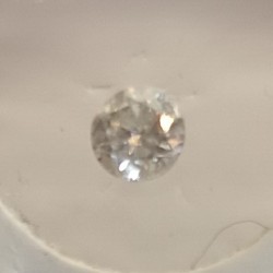 DIAMOND - 0.22 CARAT - 4 MILLIMETER - 0.05 GRAMS