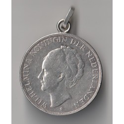 SILVER PENDANT - 2 ½ GULDEN 1930 - WILHELMINA - 25.90 g - 50 cm - 0/95323